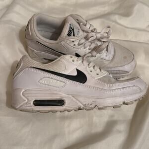 Nike Air Max 90 White/White/Black size Women's 8